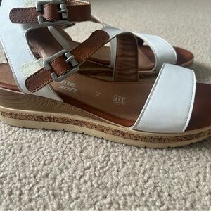 Remonte White and Brown Sandals